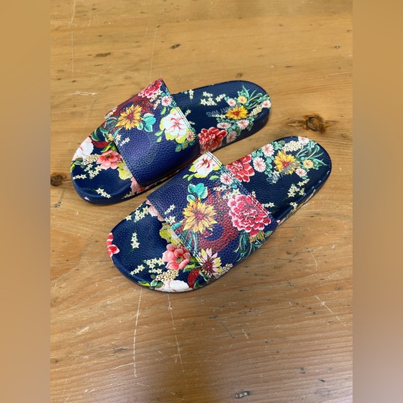 Johnny Was Floral Women's Slide Sandals - Picture 4 of 8